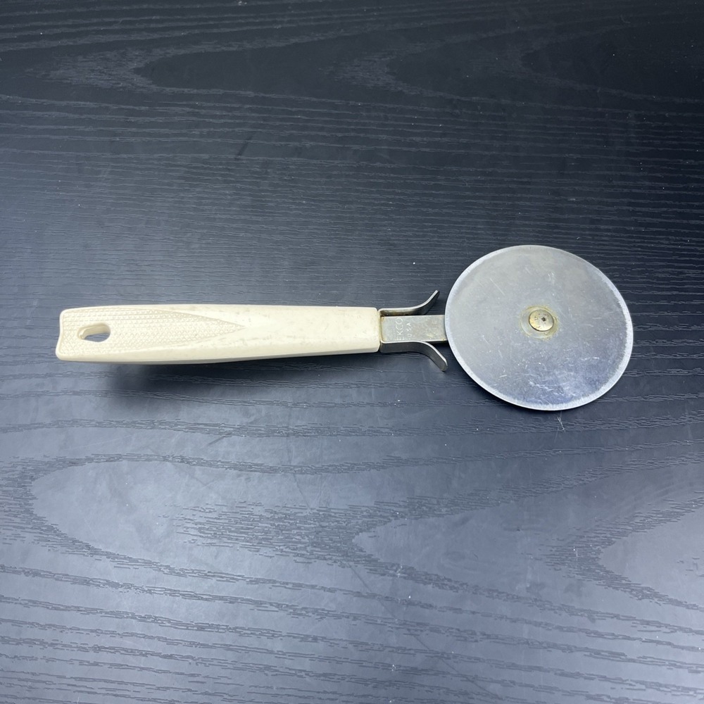 Vintage EKCO Pizza Cutter Stainless Steel 2-5/8" Wheel Black Handle 8" USA‎